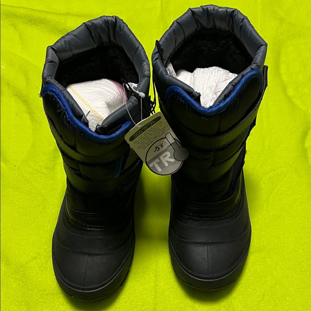 Wonder Nation Black and Blue Kids Snow Boots